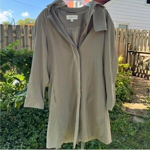 Jones New York medium khaki olive green trench coat